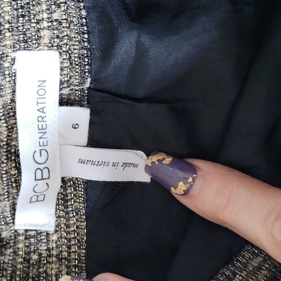 BCBGeneration Gold Black Combo Zipper shorts 6 - Picture 5 of 7